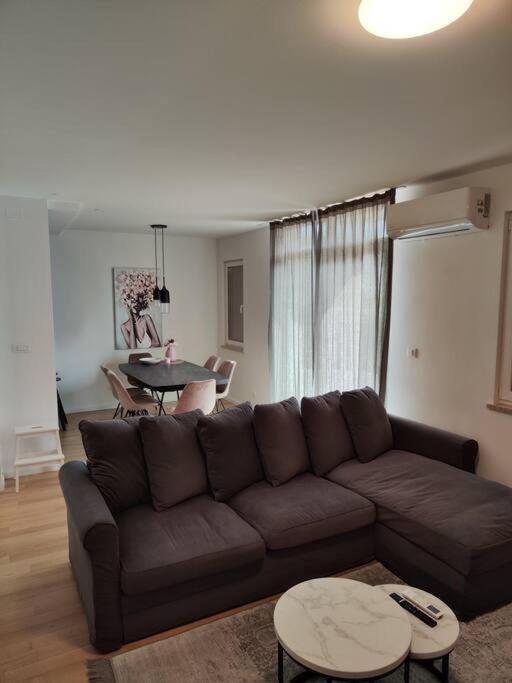 Nilema Apartment *