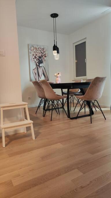 Nilema Apartment *